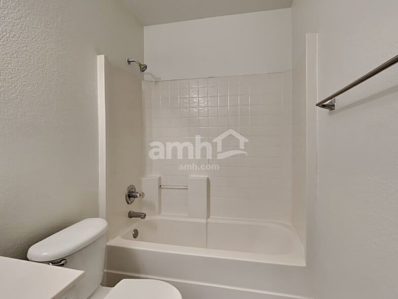 Building Photo - 7307 Fossil Garden Dr