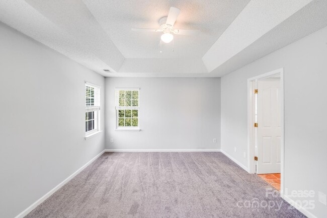 Building Photo - 16024 Kirsten Nicole Rd