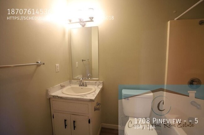 Building Photo - 1708 Pineview St