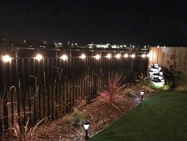 Building Photo - East Roseville Gated Stone Point  4 Bed 3 ...
