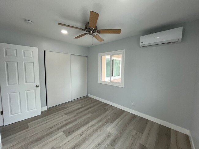 Building Photo - Remodeled & MOVE IN READY 2+1 duplex in Panorama City FOR LEASE!