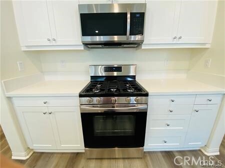 Building Photo - 5585 Valencia Dr