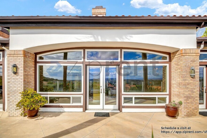 Building Photo - 20 Sierra Vista