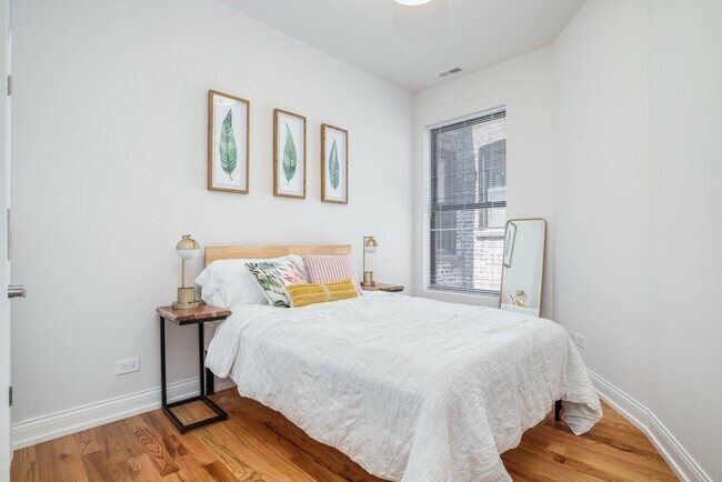 Building Photo - 5407 S Harper Ave