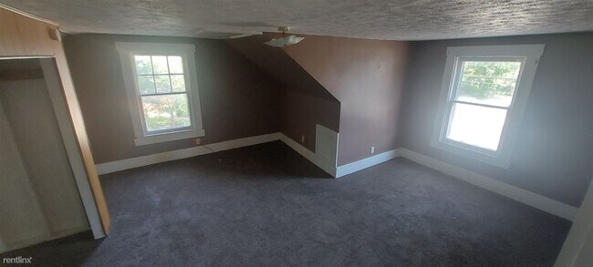 Building Photo - 3 br, 1 bath House - 512 Gordon Street