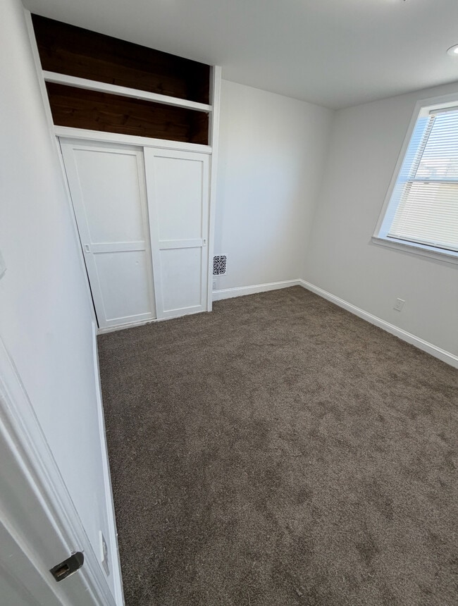 Building Photo - 1534 S 29th St