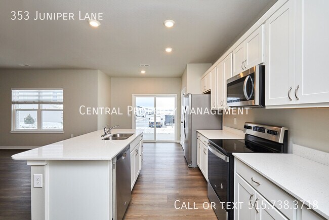 Building Photo - 353 Juniper Dr
