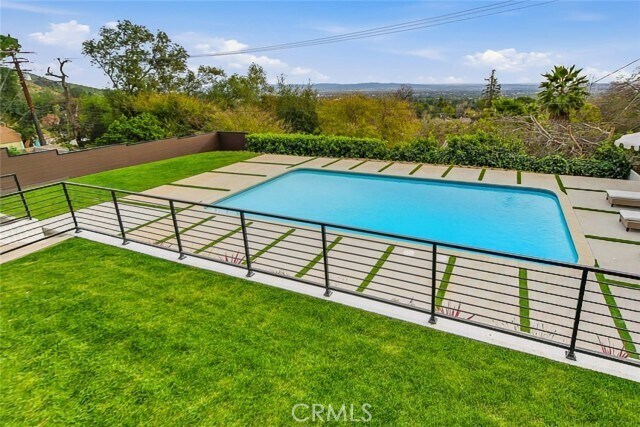 Building Photo - 1764 E Loma Alta Dr