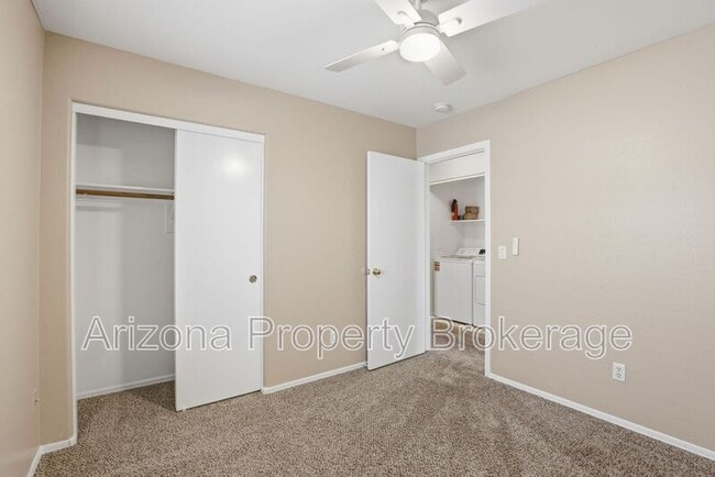 Building Photo - 8118 N 112th Ave