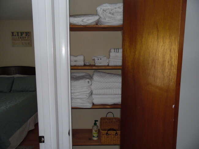 Linen Closet - 799 Donnell Blvd