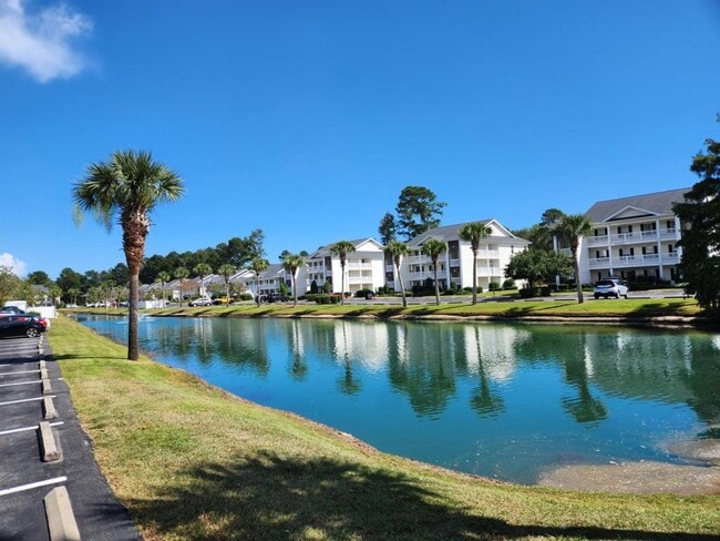 Building Photo - 1314 River Oaks Dr