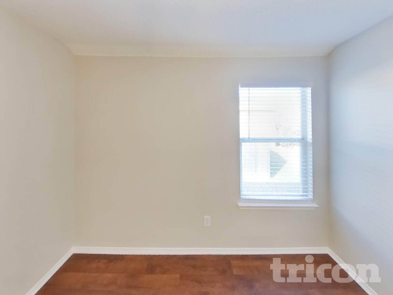 Building Photo - 1009 Ridge Top Dr