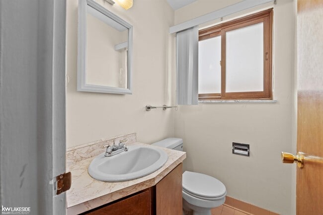 Building Photo - 11050 Irene Ave