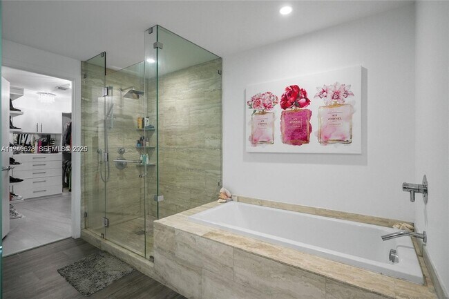 Building Photo - 2900 NE 7th Ave