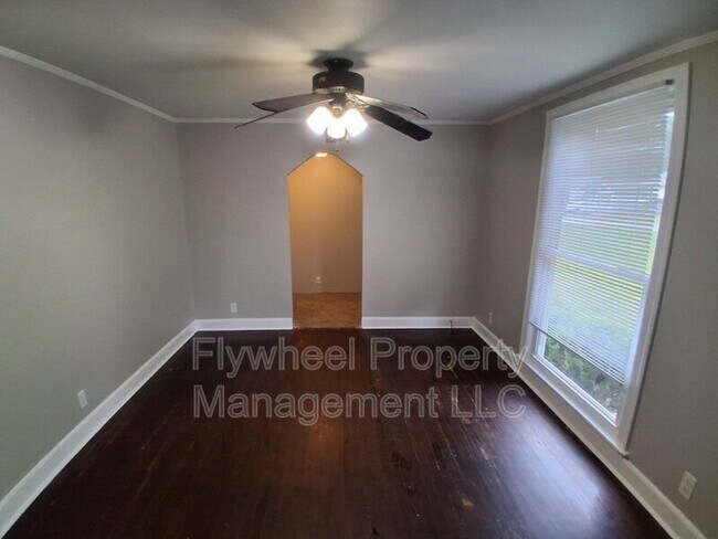 Building Photo - 81 Elberta St