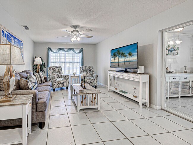 Building Photo - FURNISHED! 2BD/2BA/1CG in Vivienda West - a 55+Community