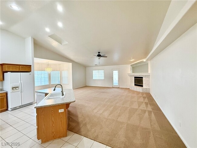 Building Photo - 5421 N Fleetwood Pl