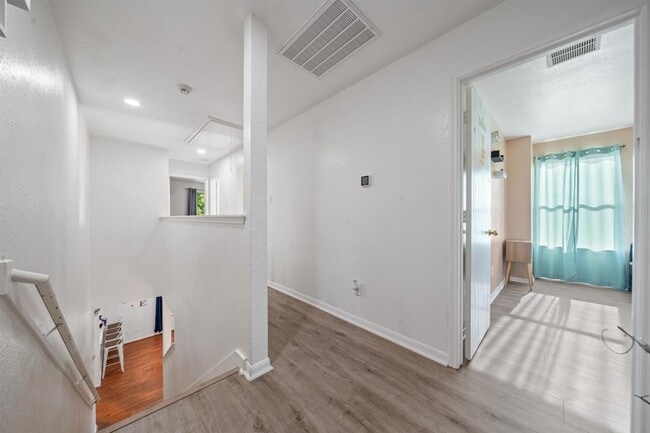 Building Photo - 16815 Watering Oaks Ln
