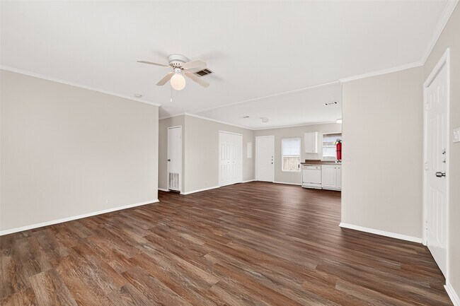 Building Photo - 11918 Greensbrook Forest Dr