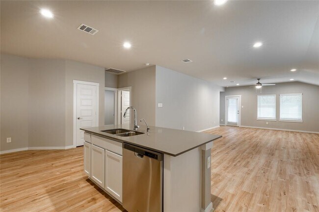 Building Photo - 7730 Rainham Valley Ln