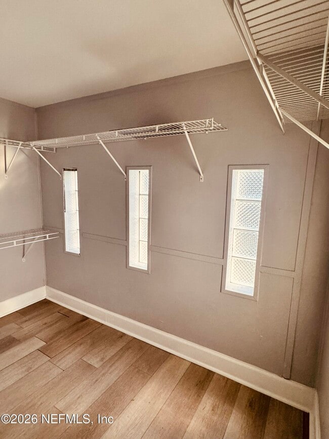 Building Photo - 3926 Ruby Dr W