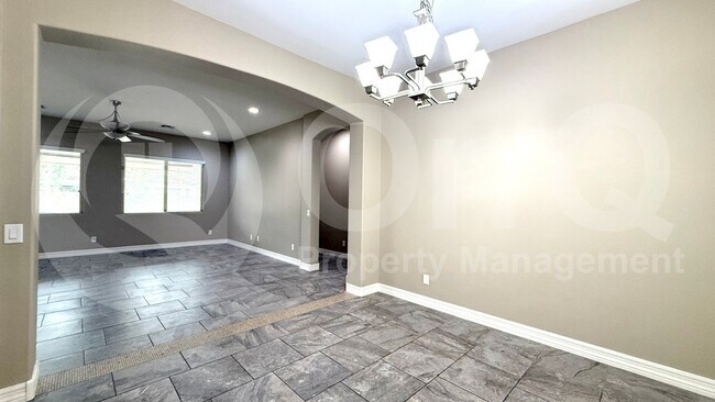 Building Photo - 5284 S Joshua Tree Ln