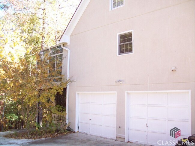 Building Photo - 170 Woodhaven Ridge