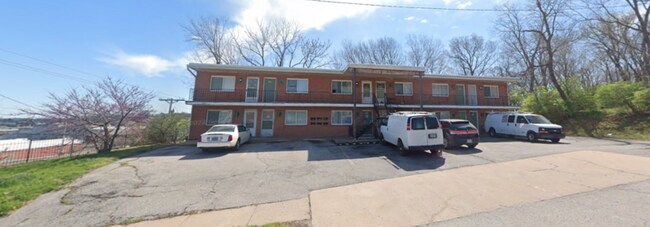 Building Photo - 605 Ewing Ave