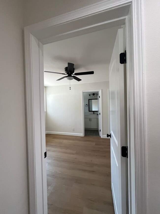 Building Photo - For Rent – Newly Remodeled 3 Bed / 2 Bath ...