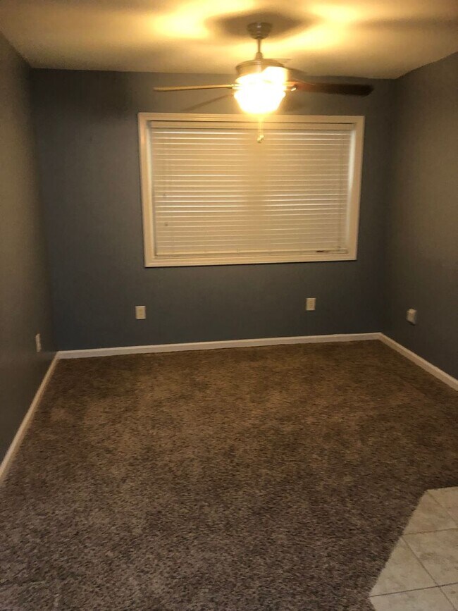 Building Photo - 3 Bedroom/3.5 Bath 2 story Condo - Kingsport, TN 37663