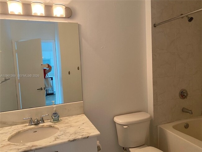 Building Photo - 133 NE 2nd Ave