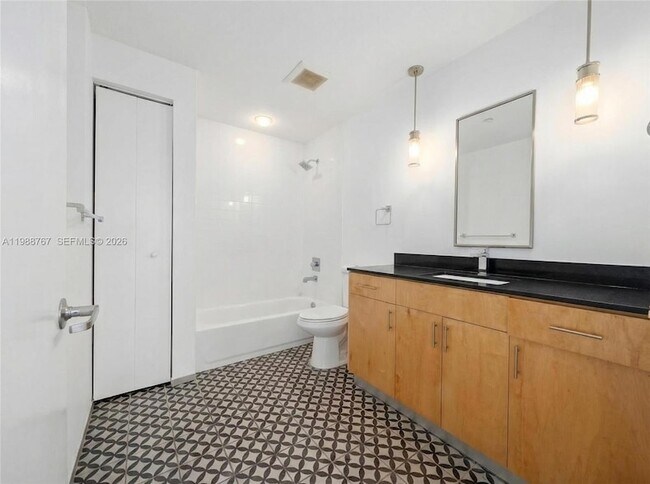 Building Photo - 765 NW 1st St