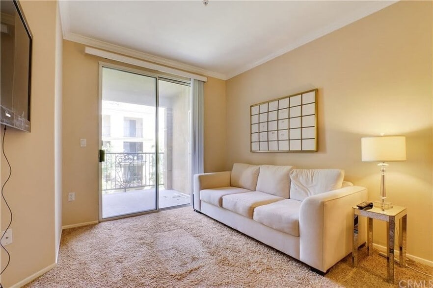 Building Photo - 2335 Watermarke Pl