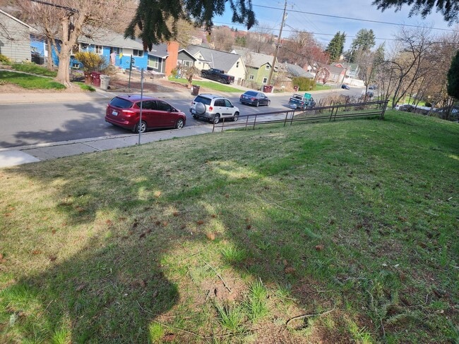 Building Photo - 505 SE South St