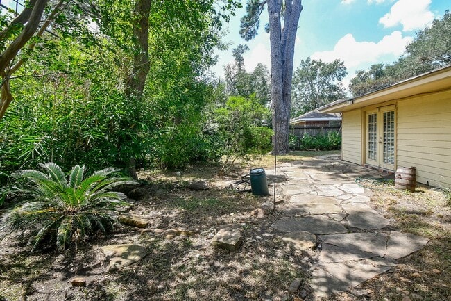 Building Photo - 5209 De Milo Dr