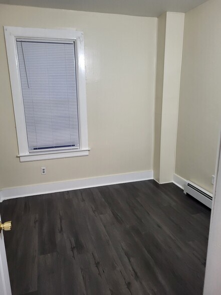 Bedroom - 83 Grand Ave