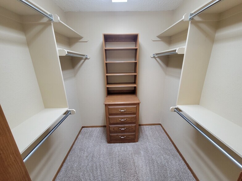 Building Photo - 4712 Persimmon Ct