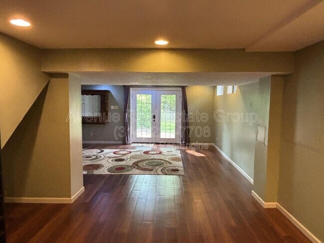 Building Photo - 419 Audubon Village Spur