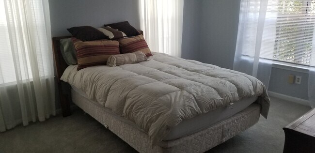 Building Photo - 6425 Richmond Hwy