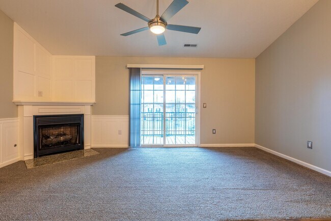 Building Photo - 8081 Crane's Crossing Dr