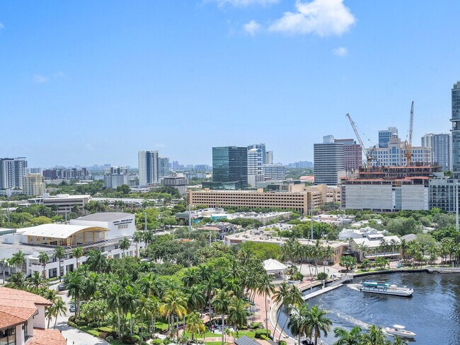 Building Photo - 610 W Las Olas Blvd