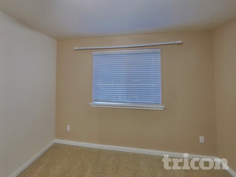 Building Photo - 7708 237th St Ct E