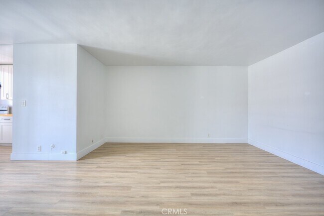 Building Photo - 4255 5th St