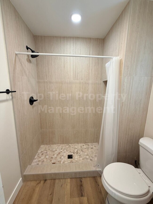 Building Photo - **BRAND NEW - 1 bed, 1 bath Unit in the Heart of South Park - Available NOW***