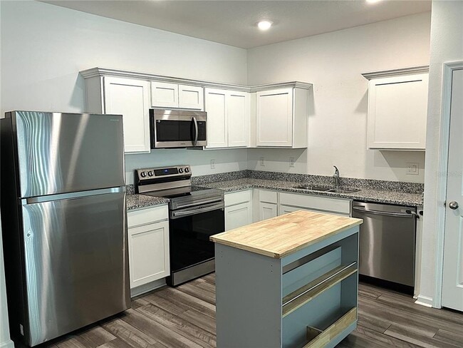 Building Photo - 38061 Elby Ln