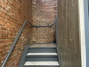 Building Photo - Welcome home to this bright and inviting one-bedroom in the heart of Bedford-Stuyvesant.