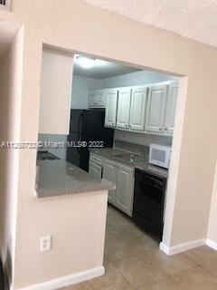 Building Photo - 7423 SW 152nd Ave