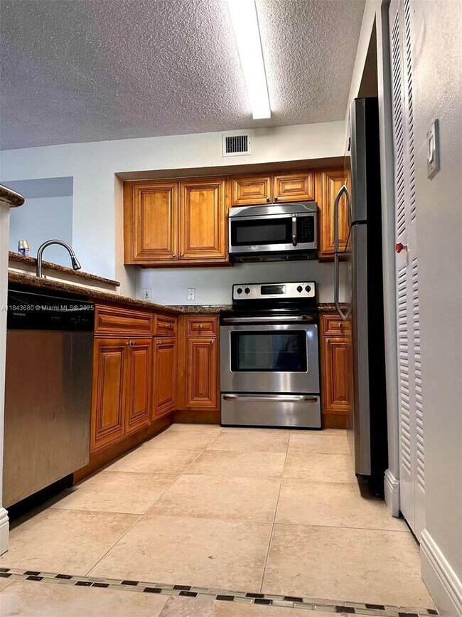 Building Photo - 12124 St.Andrews Pl