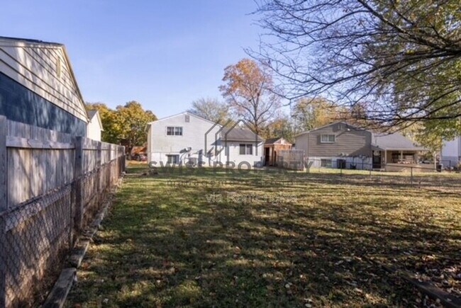Building Photo - 2859 Falcon Bridge Dr
