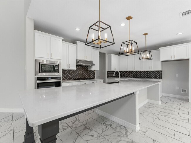 Building Photo - 2107 Jitterbug Ln